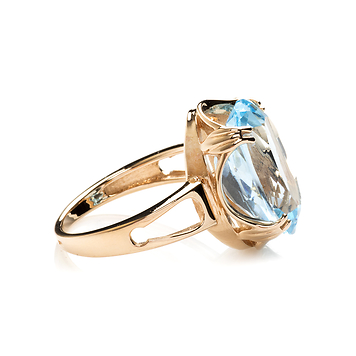 Золотое кольцо с голубым овальным топазом