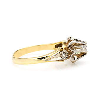 Кольцо тюльпан из золота 750 пробы с бриллиантами