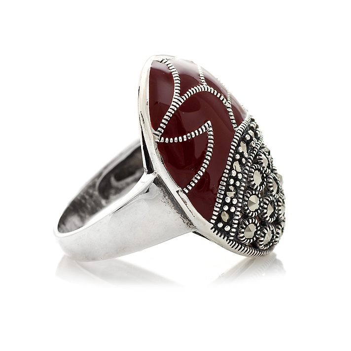 Овальное Серебряное кольцо с эмалью и марказитами
