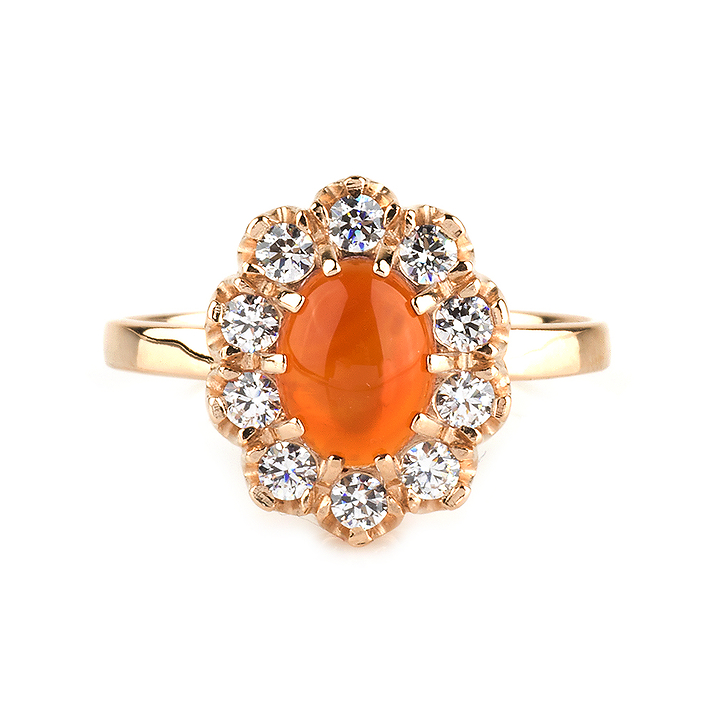 Золотое кольцо с оранжевым камнем