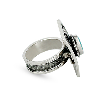 Серебряное кольцо ручной работы с бирюзой