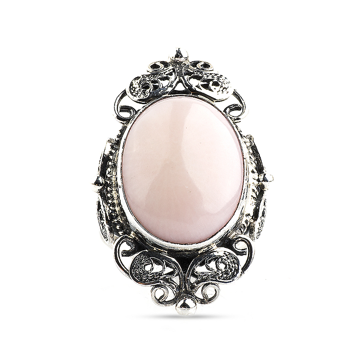 Серебряное кольцо с розовым кораллом в филиграни
