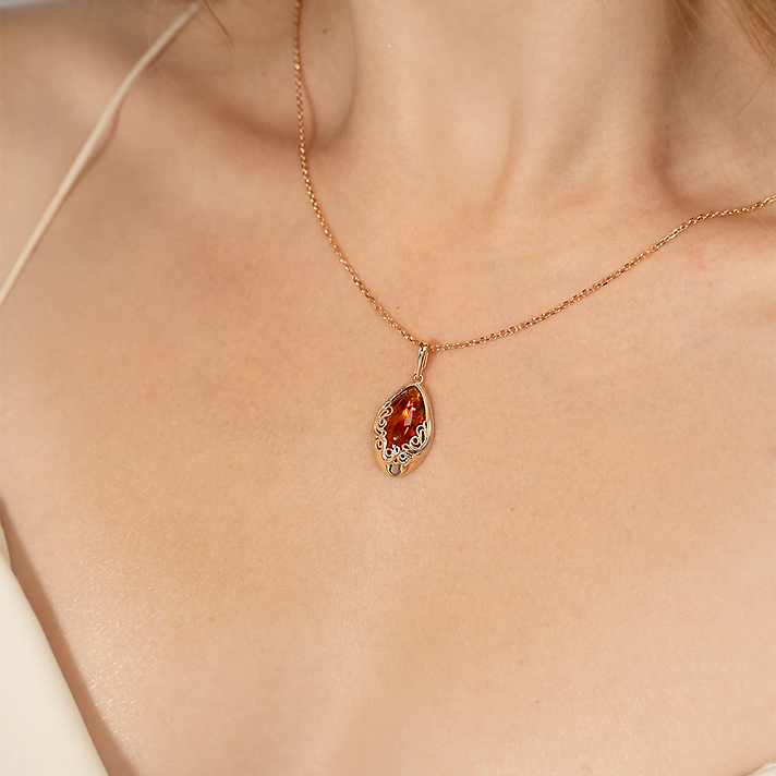 Подвеска, красное золото, янтарь